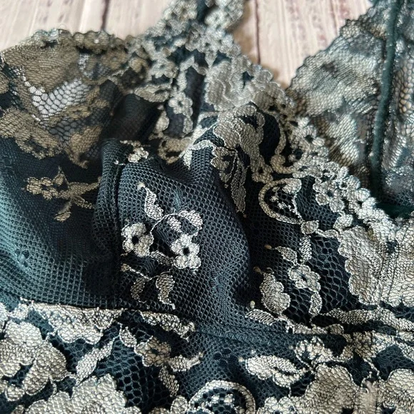 Teal and white lace Galoon bralette from Free People M - Picture 2 of 5